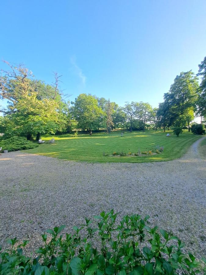 Le Manoir D'estiveaux